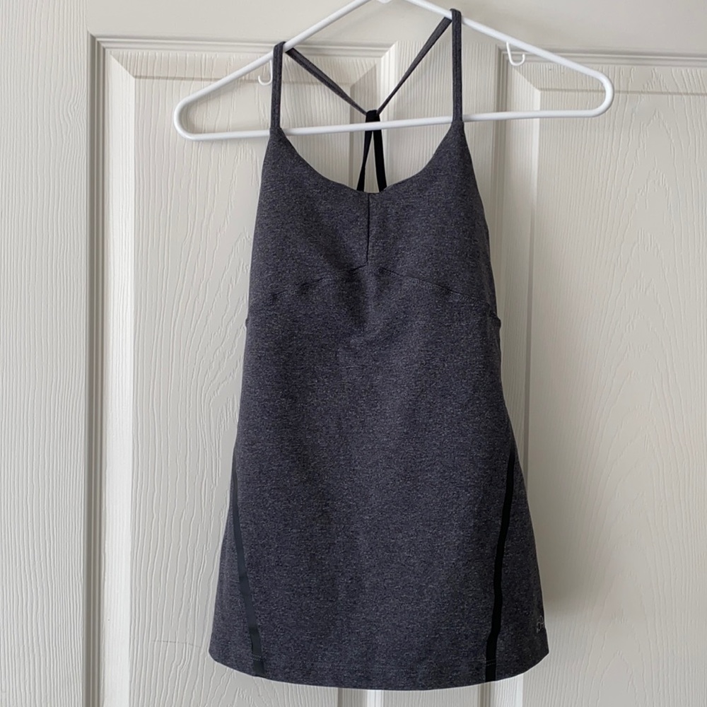 Splits 59 workout tank M